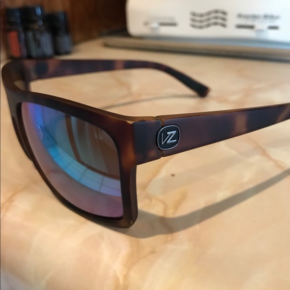 A Closer Look At The Von Zipper Dipstick Sunglasses atelieryuwa.ciao.jp